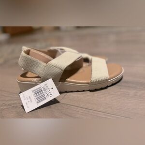Kensie Sandal | Cream & White | Size 6 | New with Tags